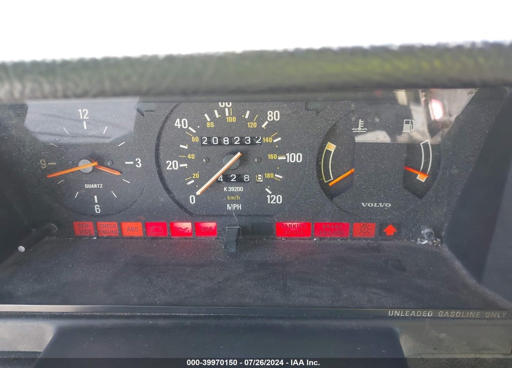1993 VOLVO 240 VIN: YV1AW8801P1960805