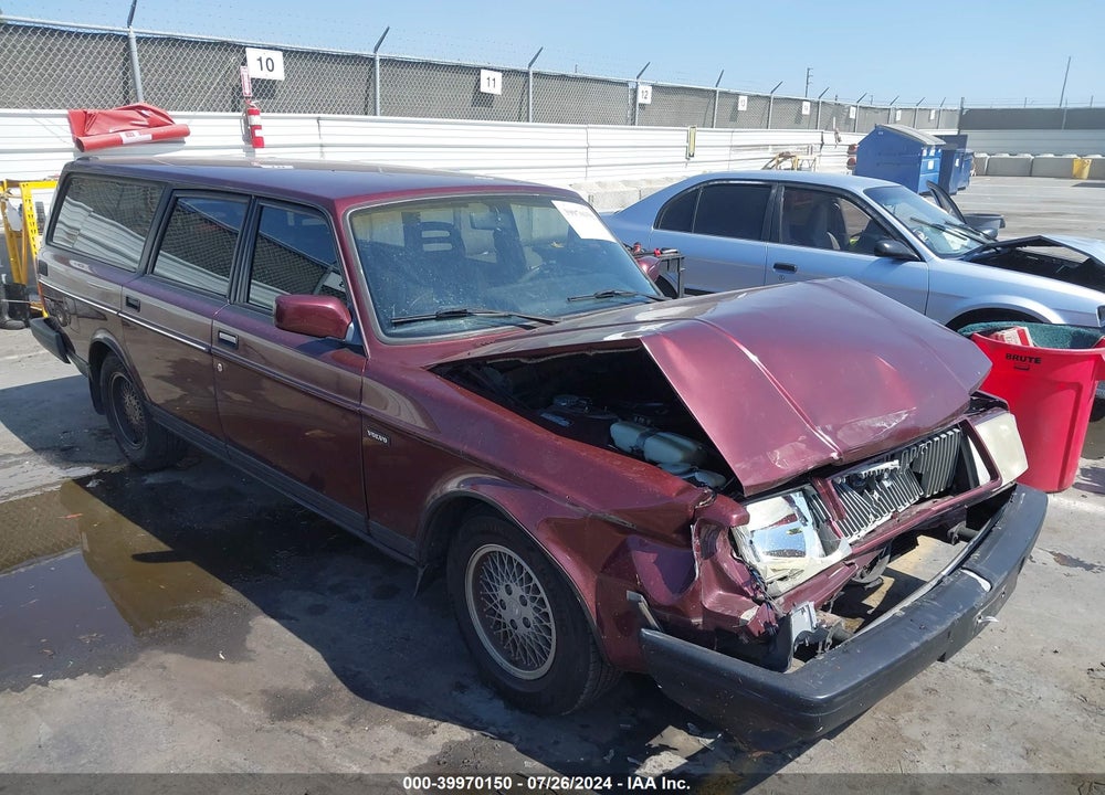 1993 VOLVO 240 VIN: YV1AW8801P1960805