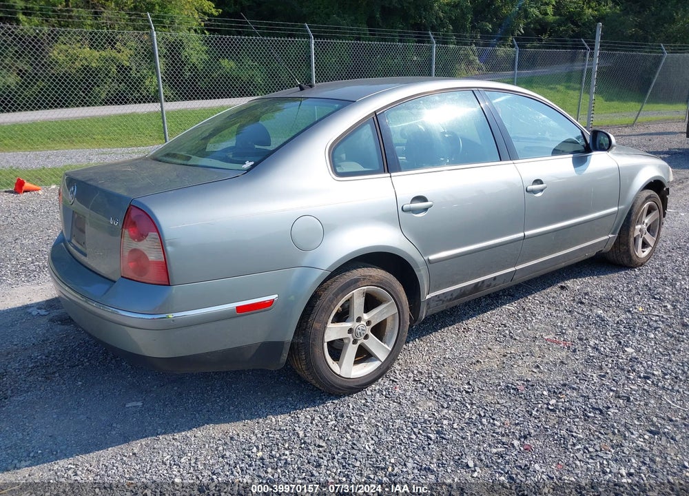 2004 VOLKSWAGEN PASSAT GLX VIN: WVWRH63BX4P249984
