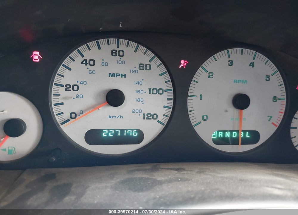 2001 DODGE GRAND CARAVAN SPORT VIN: 2B4GP44R41R258231