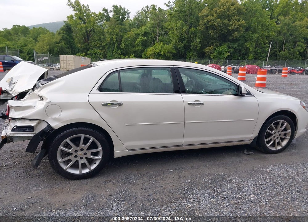 2011 CHEVROLET MALIBU VIN: 1G1ZE5E16BF351883