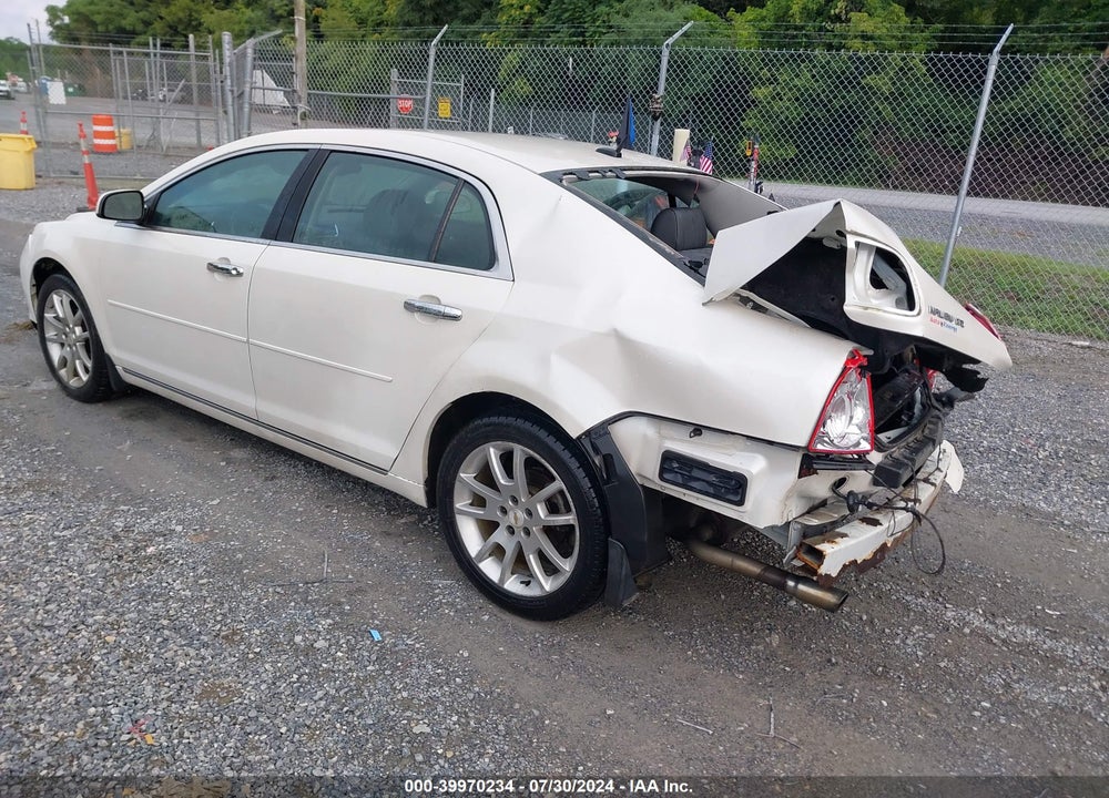 2011 CHEVROLET MALIBU VIN: 1G1ZE5E16BF351883