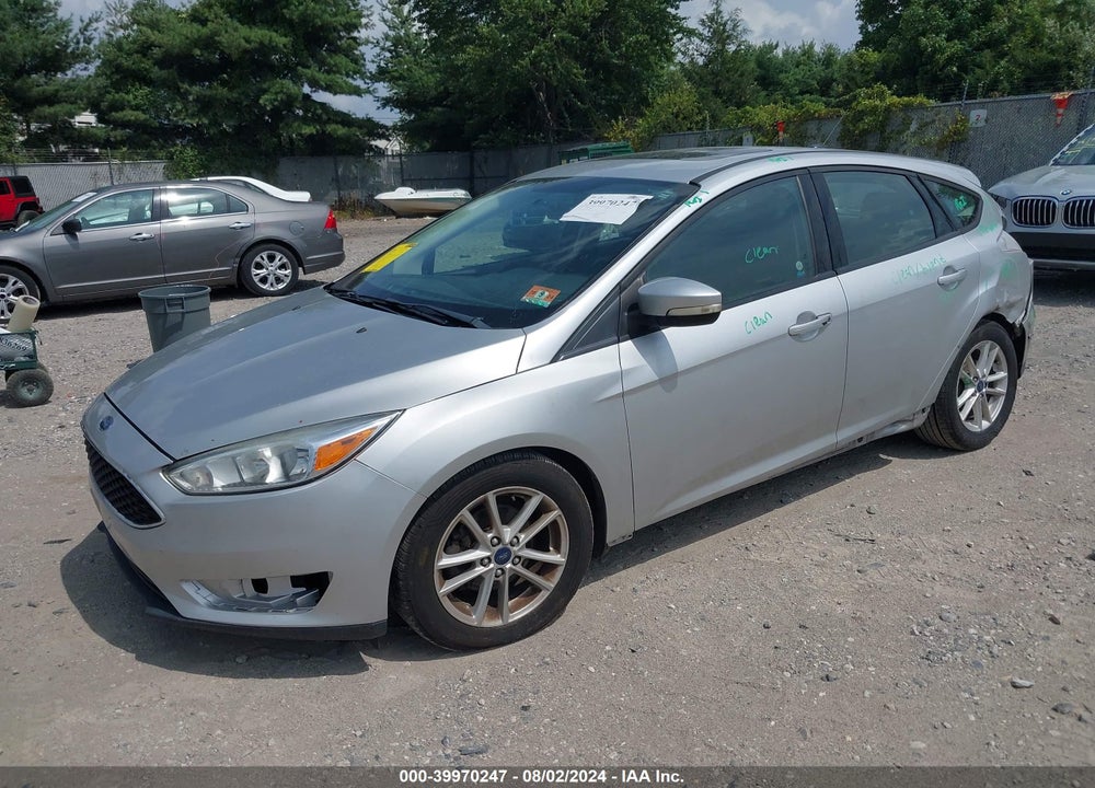 2016 FORD FOCUS SE VIN: 1FADP3K22GL327673