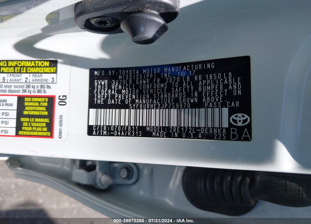 2018 TOYOTA COROLLA LE VIN: 5YFBURHE2JP759970