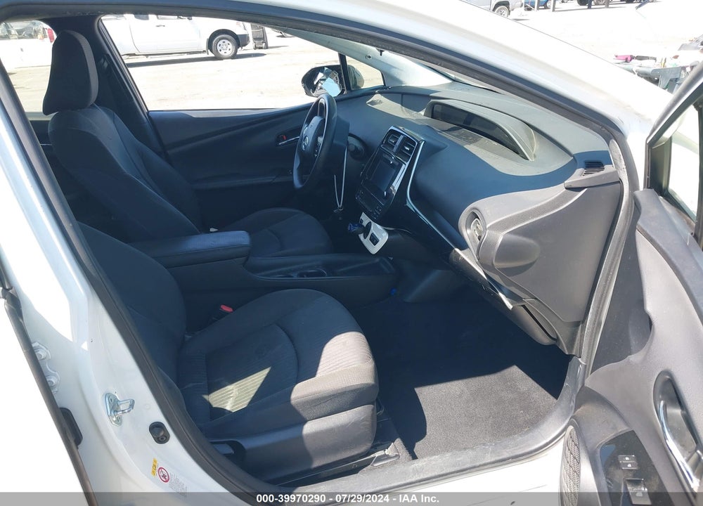 2016 TOYOTA PRIUS TWO VIN: JTDKBRFU9G3019902