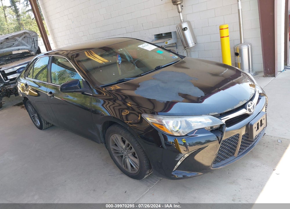 2017 TOYOTA CAMRY SE VIN: 4T1BF1FK2HU403144