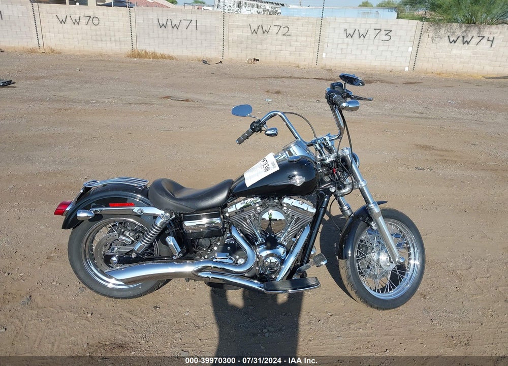 2010 HARLEY-DAVIDSON FXDC VIN: 1HD1GV413AC312389