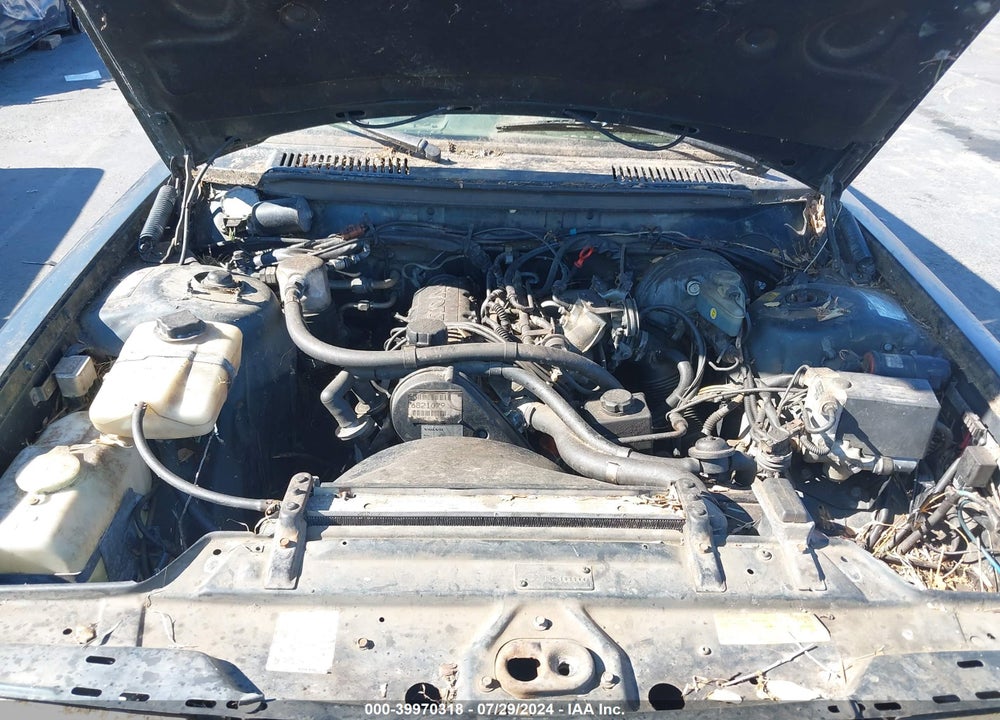 1993 VOLVO 240 VIN: YV1AW831XP1942027