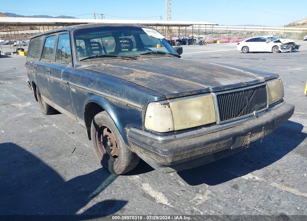 1993 VOLVO 240 VIN: YV1AW831XP1942027