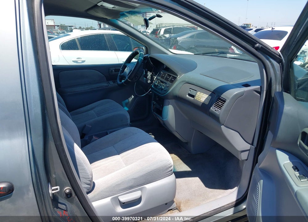 2000 TOYOTA SIENNA CE VIN: 4T3ZF19C4YU231371