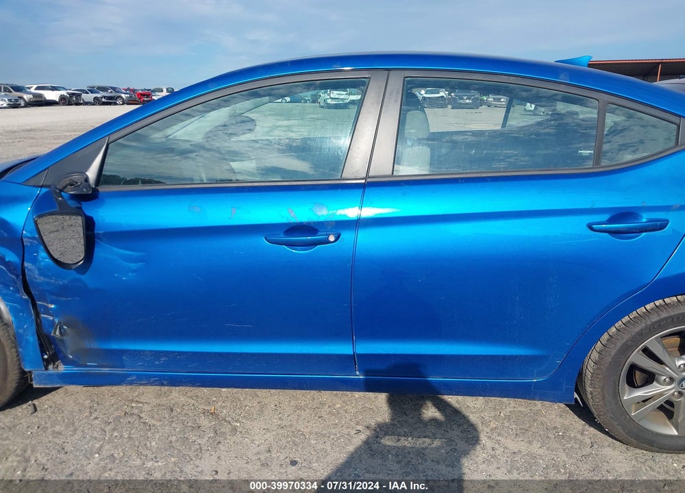 2018 HYUNDAI ELANTRA SEL VIN: 5NPD84LF2JH398382
