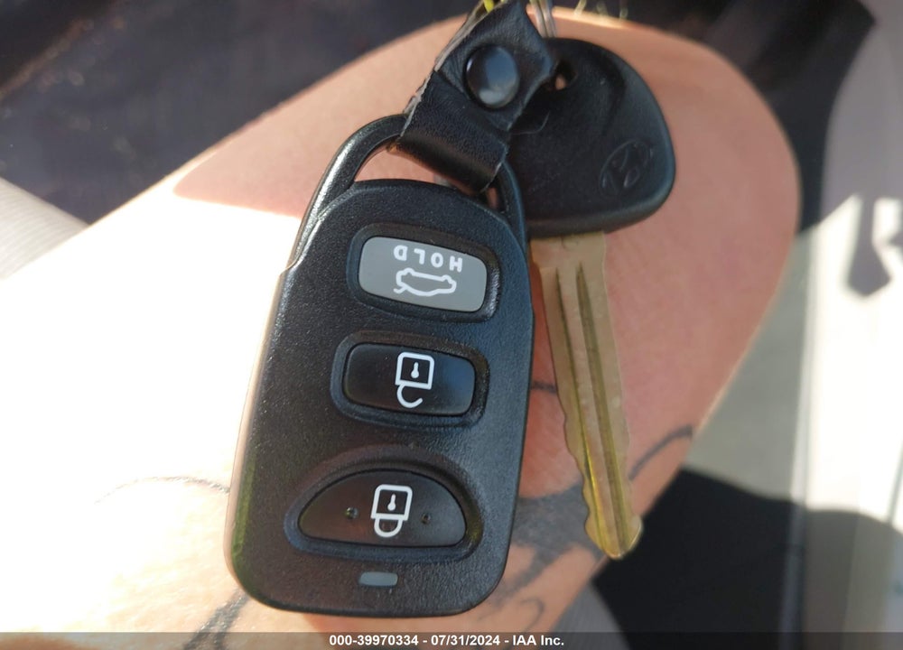 2018 HYUNDAI ELANTRA SEL VIN: 5NPD84LF2JH398382