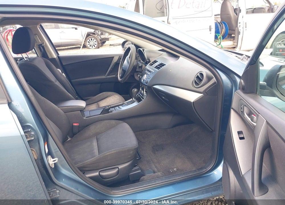 2010 MAZDA MAZDA3 VIN: JM1BL1SG4A1196696