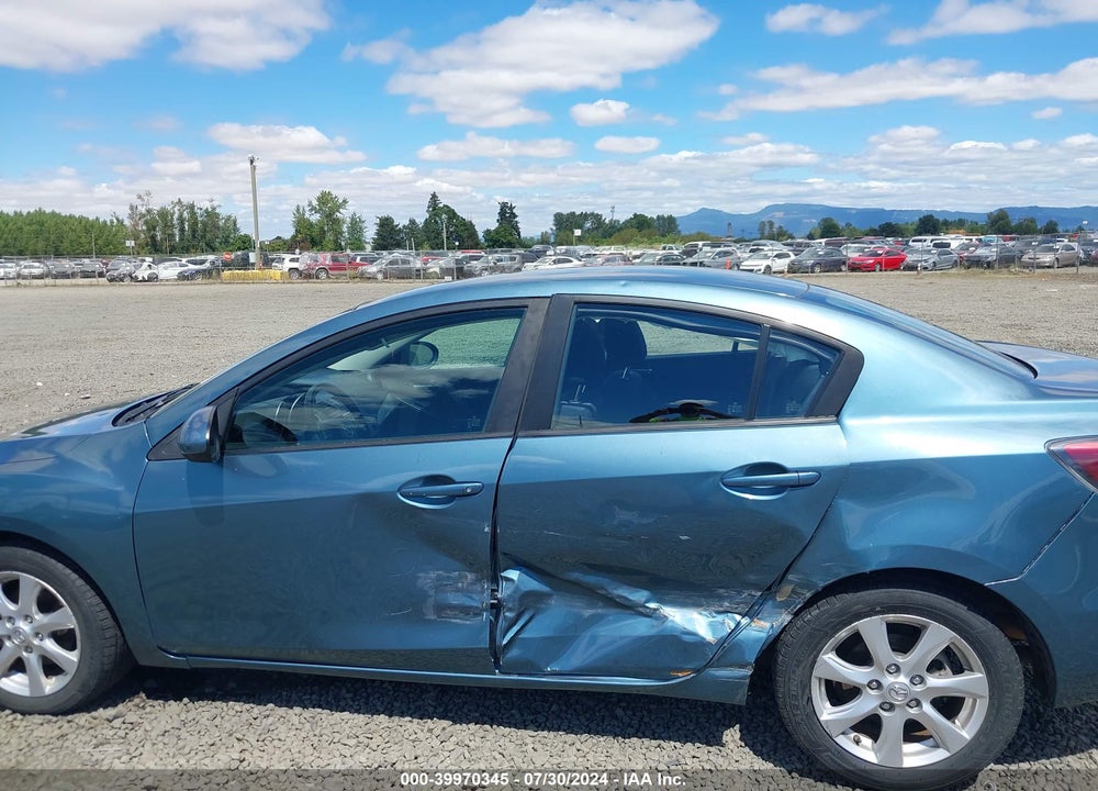 2010 MAZDA MAZDA3 VIN: JM1BL1SG4A1196696