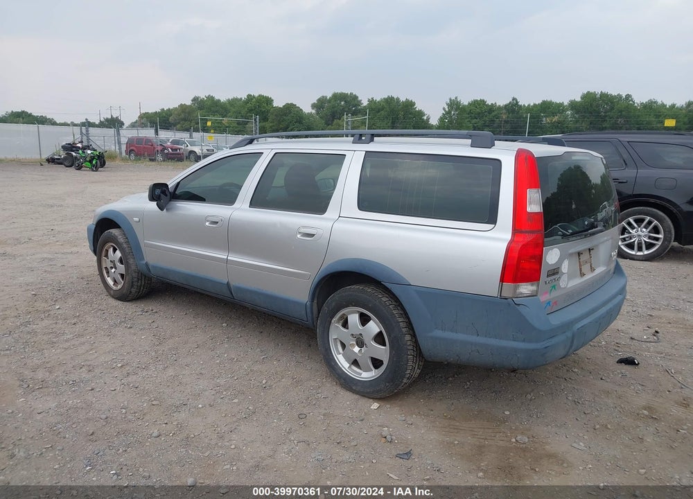 2001 VOLVO V70 XC VIN: YV1SZ58DX11024735