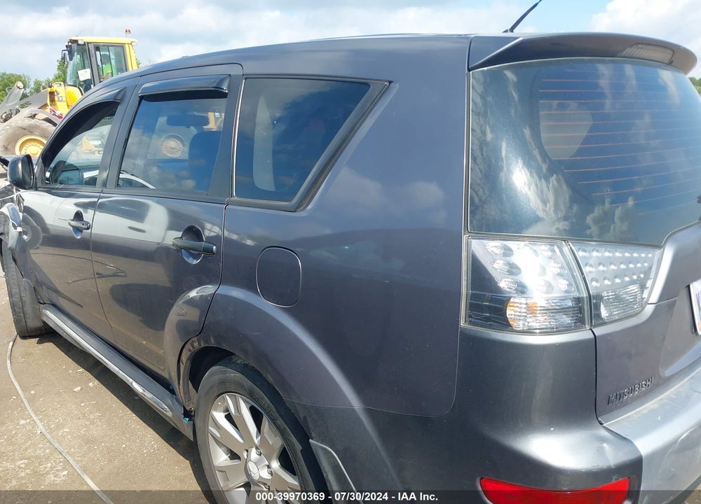 2008 MITSUBISHI OUTLANDER ES VIN: JA4LS21W88Z009553