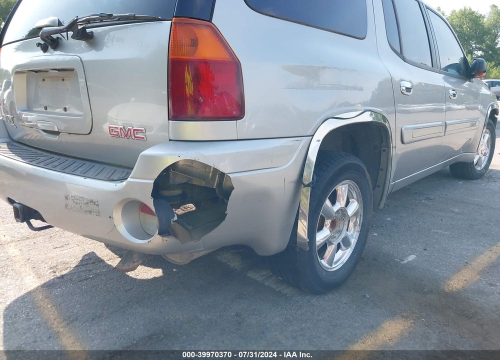 2005 GMC ENVOY XL SLT VIN: 1GKET16S856151561