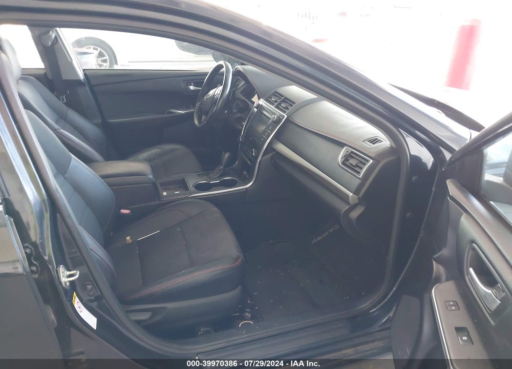 2017 TOYOTA CAMRY SE VIN: 4T1BF1FKXHU402677