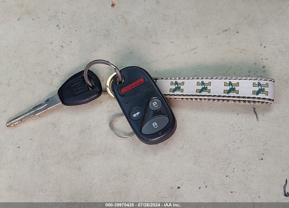 2002 HONDA ACCORD 3.0 EX VIN: 1HGCG225X2A024141