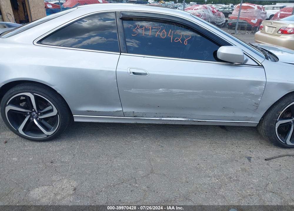 2002 HONDA ACCORD 3.0 EX VIN: 1HGCG225X2A024141