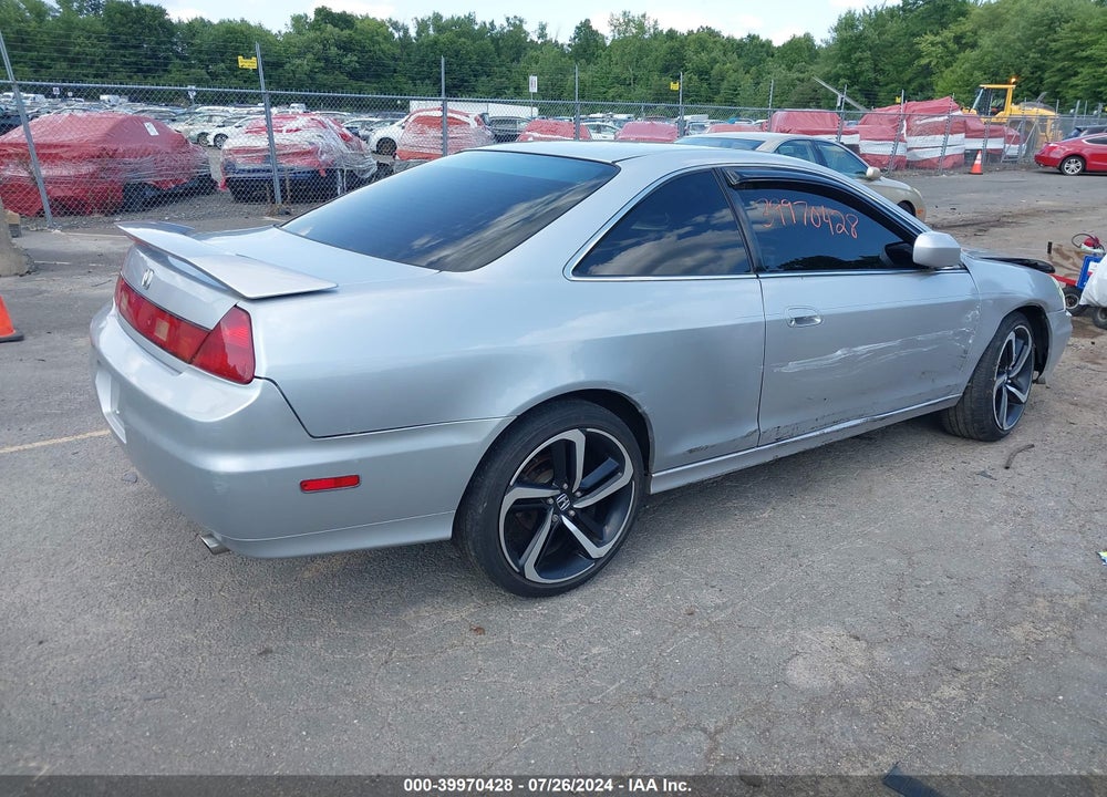 2002 HONDA ACCORD 3.0 EX VIN: 1HGCG225X2A024141