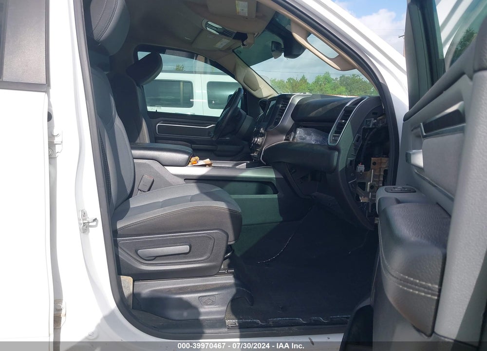 2019 RAM 1500 BIG HORN/LONE STAR QUAD CAB 4X4 6'4 BOX VIN: 1C6SRFBT4KN875524