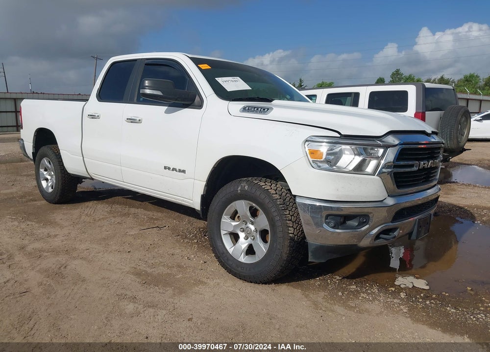 2019 RAM 1500 BIG HORN/LONE STAR QUAD CAB 4X4 6'4 BOX VIN: 1C6SRFBT4KN875524