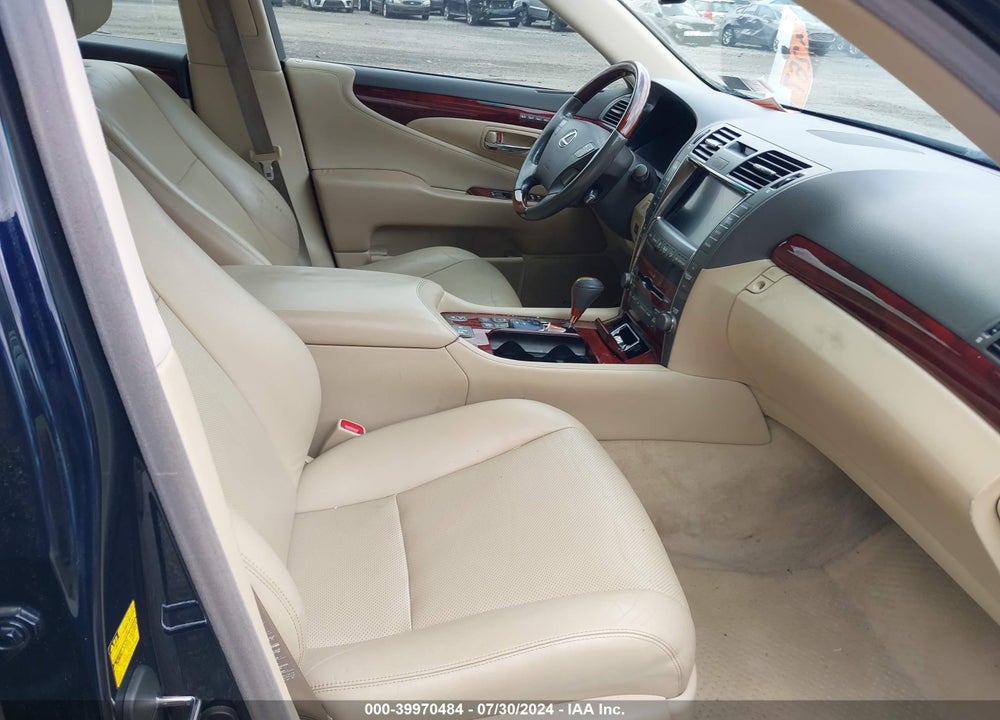 2009 LEXUS LS 460 VIN: JTHCL46FX95003297