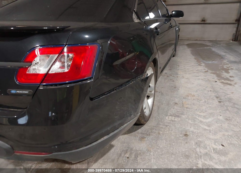 2010 FORD TAURUS SHO VIN: 1FAHP2KT5AG107013