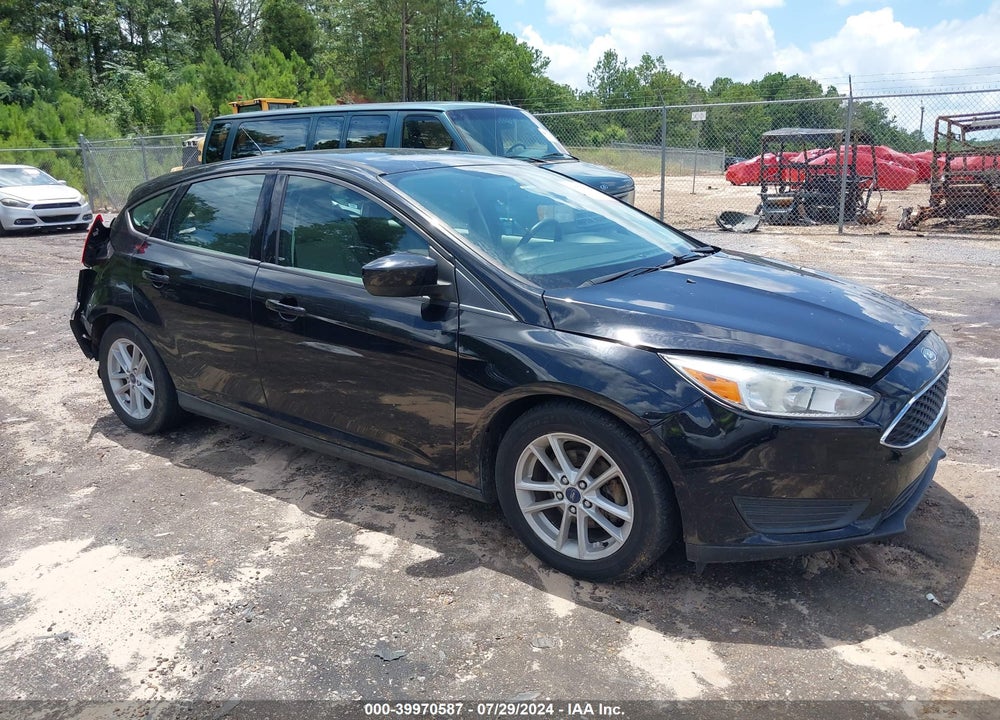2018 FORD FOCUS SE VIN: 1FADP3K28JL252517