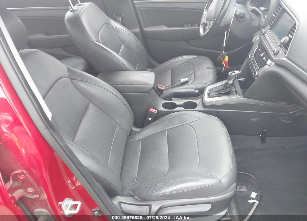 2017 HYUNDAI ELANTRA LIMITED VIN: KMHD84LF0HU284005