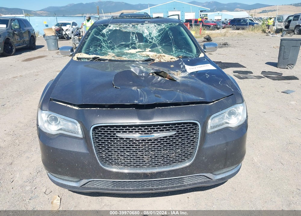 2017 CHRYSLER 300C AWD VIN: 2C3CCAKG7HH565524