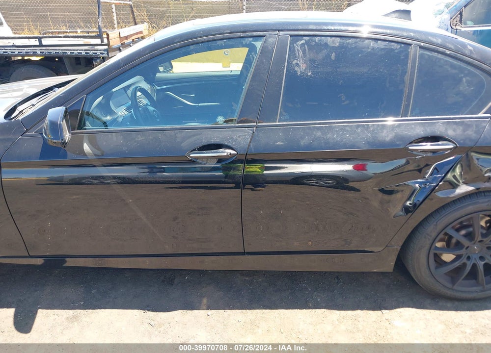 2012 BMW 528I VIN: WBAXG5C51CDX01588