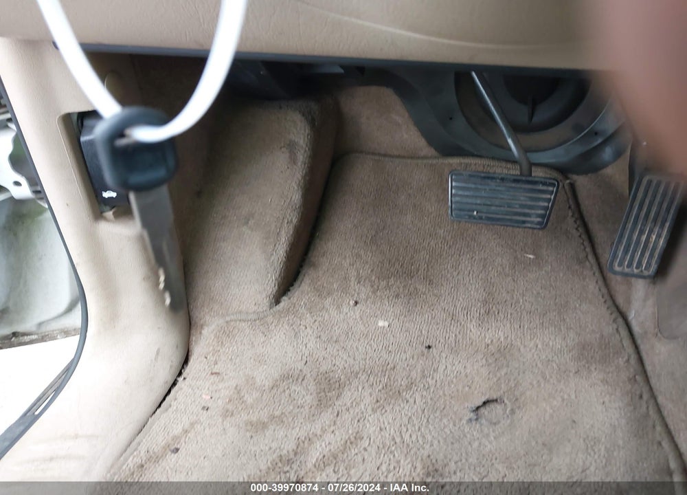 2004 GMC ENVOY XL SLE VIN: 1GKET16S946233362