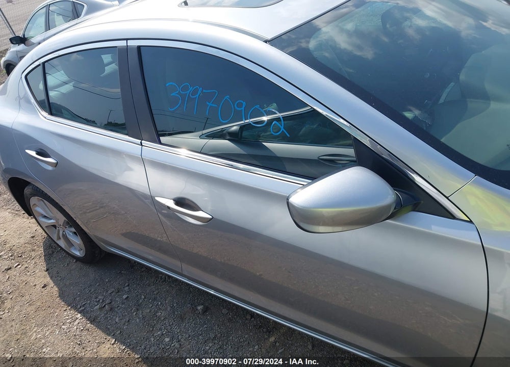 2018 ACURA ILX VIN: 19UDE2F3XJA007535
