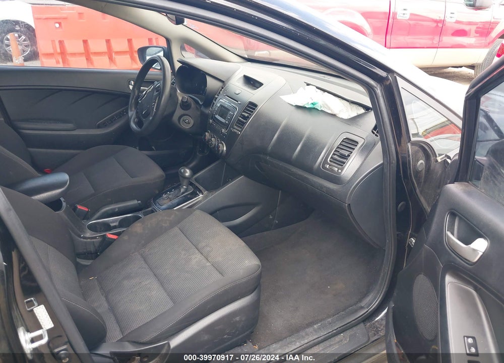 2017 KIA FORTE LX VIN: 3KPFK4A72HE072277