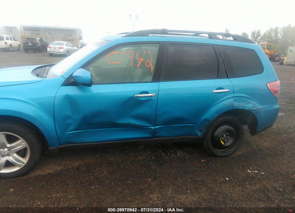 2010 SUBARU FORESTER 2.5X PREMIUM VIN: JF2SH6CC6AH802518
