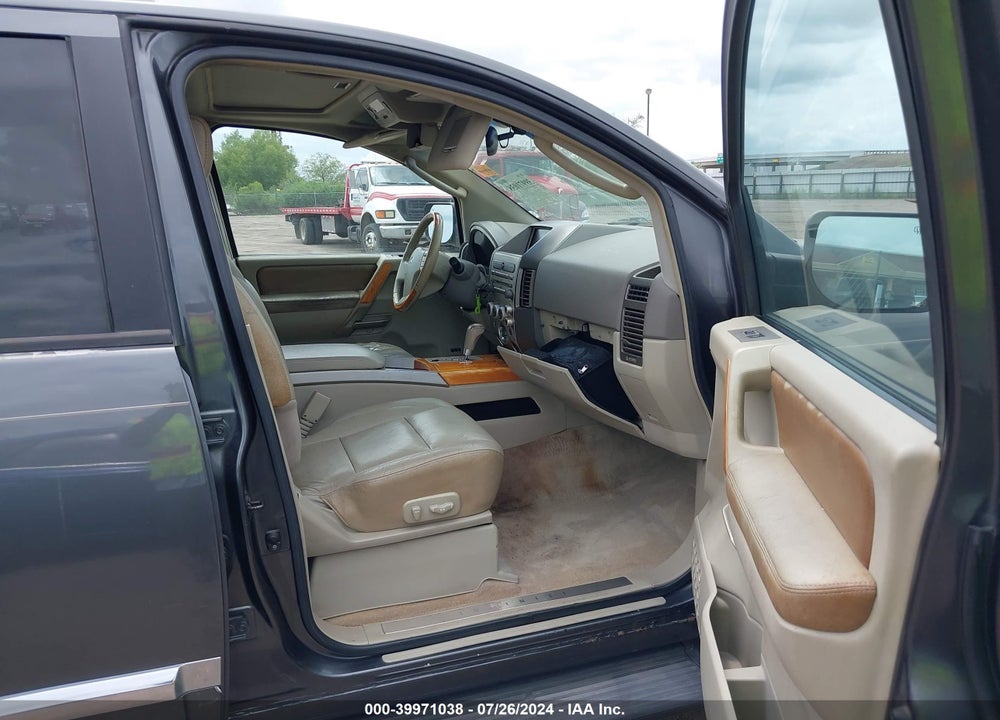 2005 INFINITI QX56 VIN: 5N3AA08A65N801155