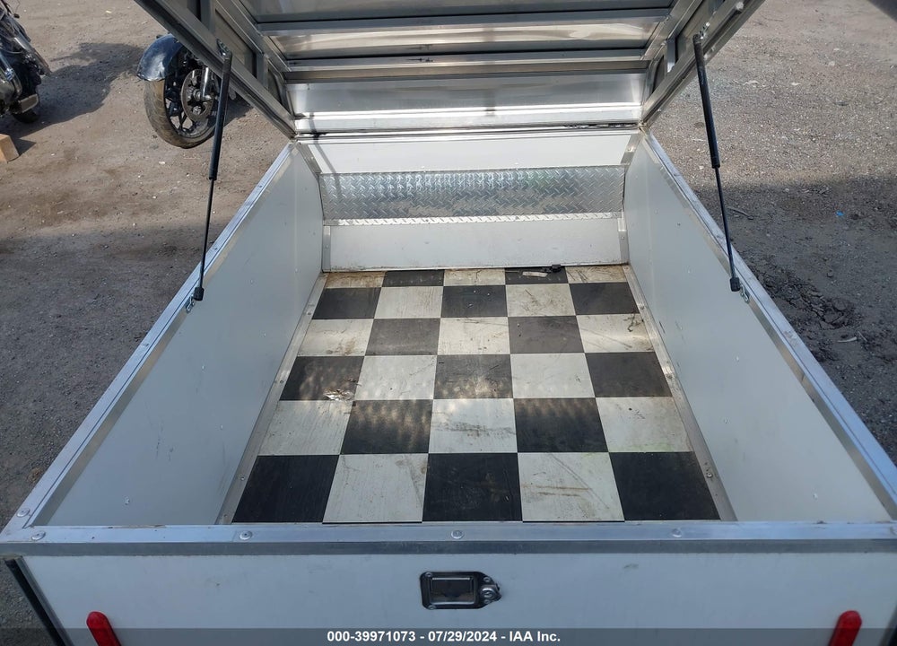 2019 ALCOM CARGO VIN: 5WFBE0618KB019924