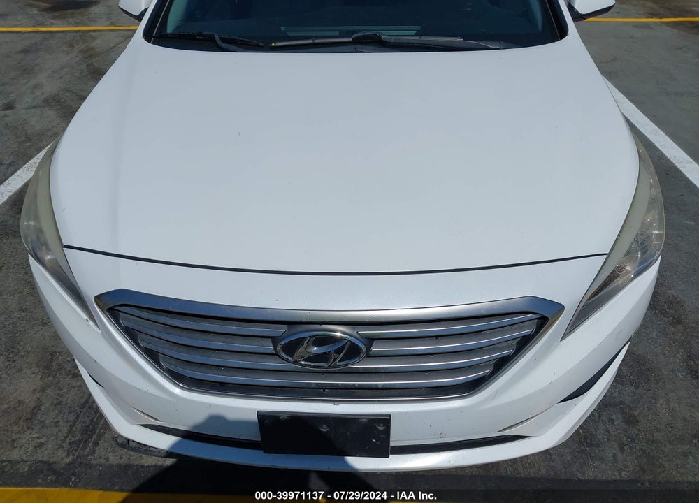 2017 HYUNDAI SONATA VIN: 5NPE24AF2HH576598