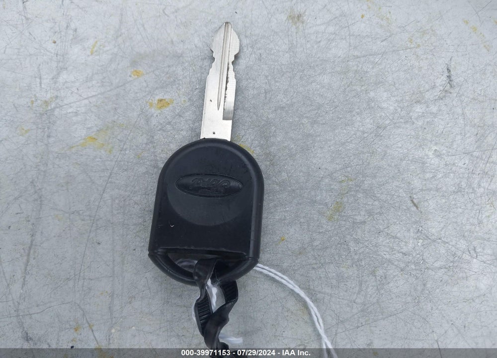 2010 FORD FOCUS SE VIN: 1FAHP3FN5AW137734
