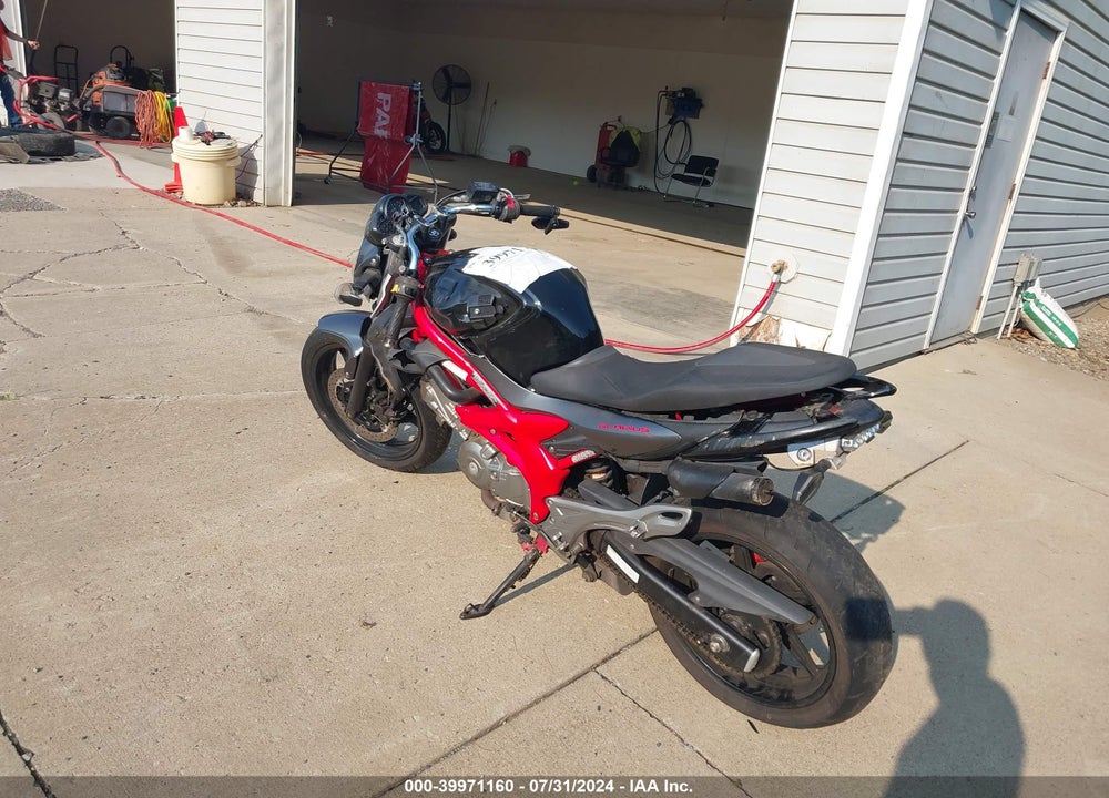 2014 SUZUKI SV650 VIN: JS1VP55A2E2100137