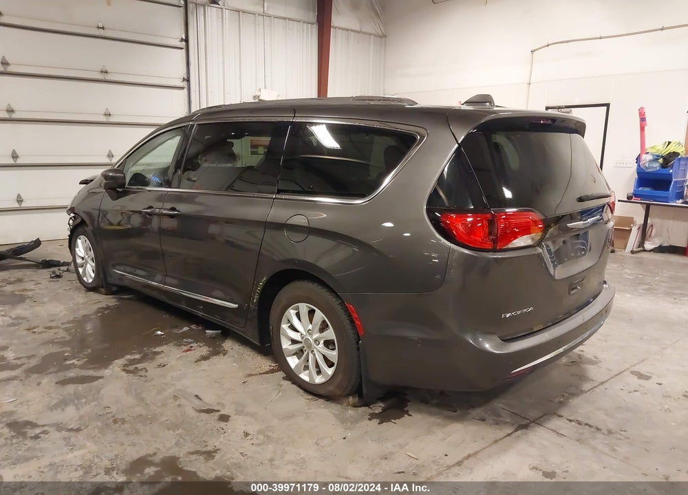 2018 CHRYSLER PACIFICA TOURING L PLUS VIN: 2C4RC1EG8JR156918