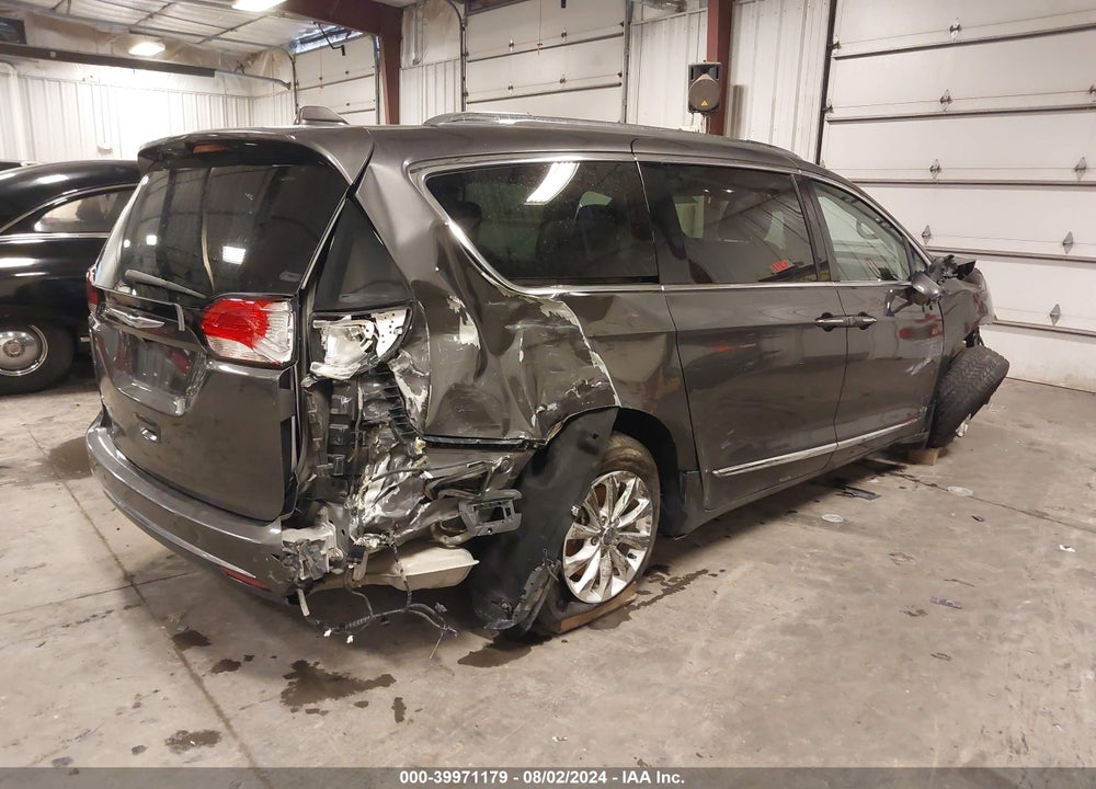 2018 CHRYSLER PACIFICA TOURING L PLUS VIN: 2C4RC1EG8JR156918