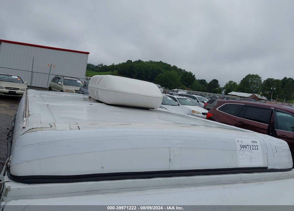 1999 COLEMAN NESSA 10 VIN: 4CP651H17X7266245