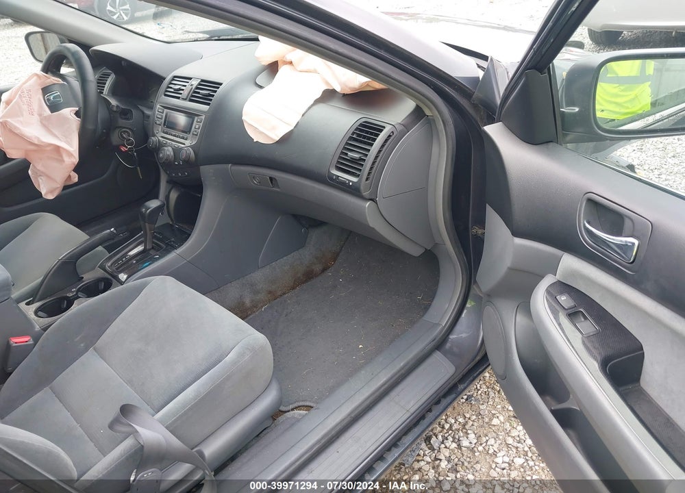2006 HONDA ACCORD 2.4 SE VIN: 1HGCM563X6A167292