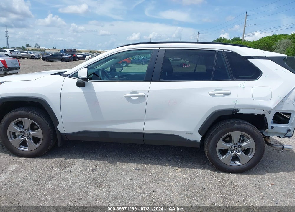 2024 TOYOTA RAV4 HYBRID XLE VIN: 4T3RWRFV8RU138035