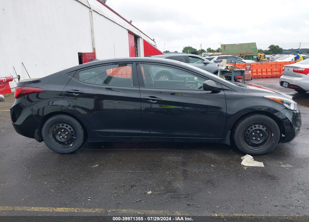 2016 HYUNDAI ELANTRA SE VIN: 5NPDH4AE7GH774240