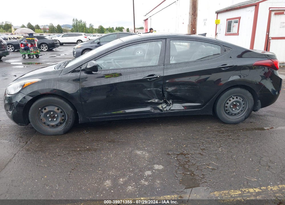 2016 HYUNDAI ELANTRA SE VIN: 5NPDH4AE7GH774240