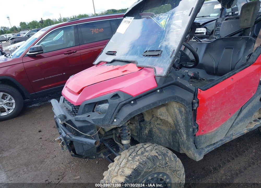 2016 HONDA SXS1000 M5 VIN: 1HFVE0426G4008535